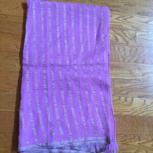 pink with zari small stain on pallu but keep steps you wont notice preowned